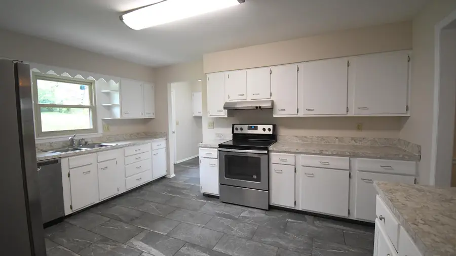 202 Papago Trail, Frankfort, KY 40601 - #3
