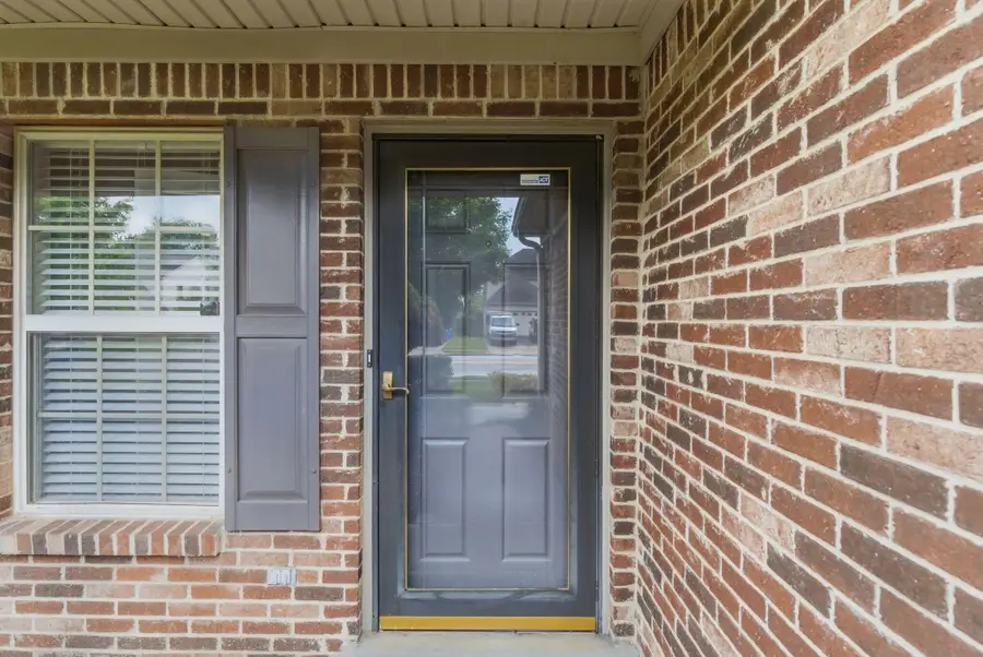 3717 Winthrop Drive, Lexington, KY 40514 - #3