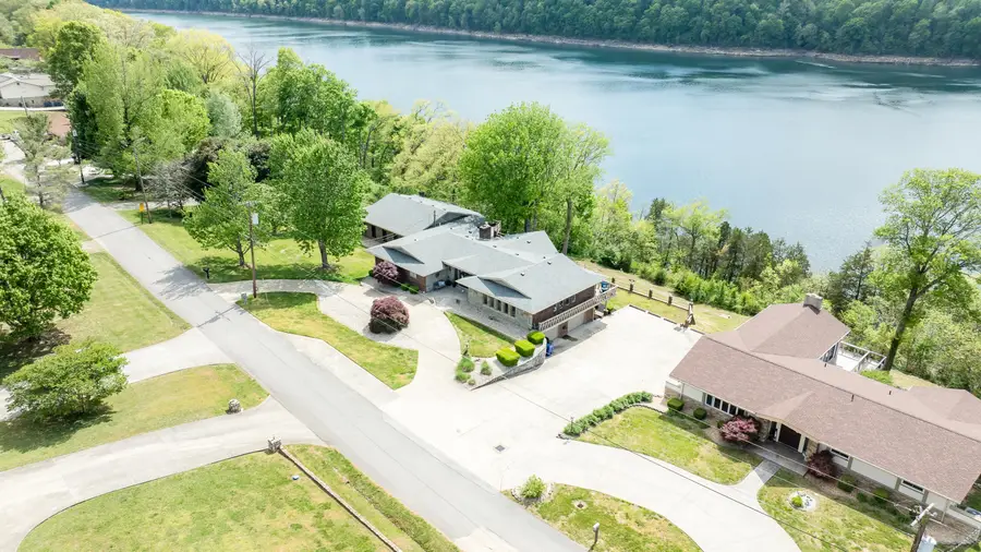 275 Lakeview Drive, Somerset, KY 42503 - #3