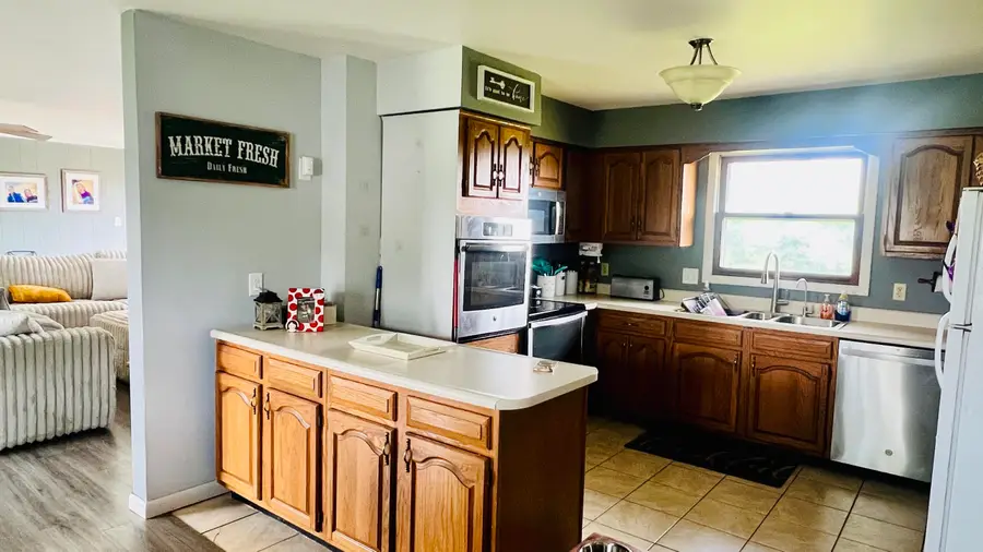 310 Royal Drive, London, KY 40744 - #3