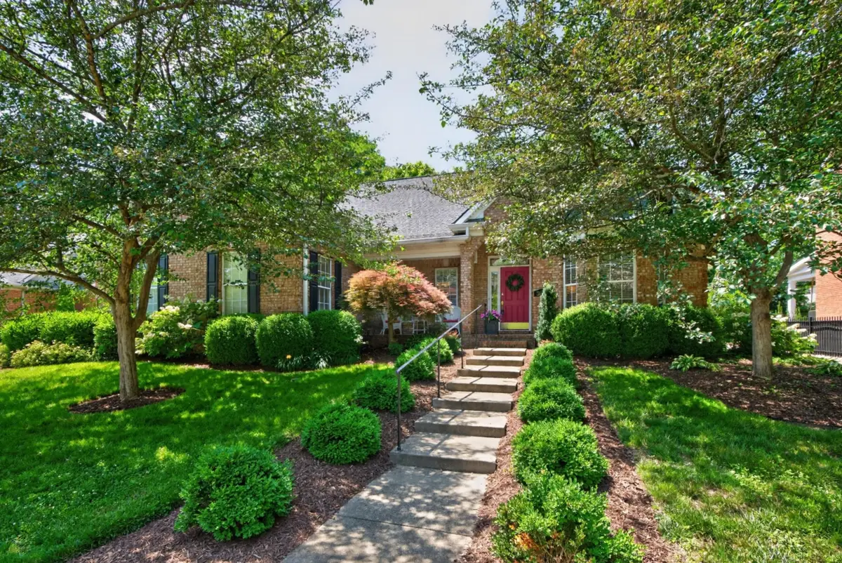 3045 Old Field Way, Lexington, KY 40513 - #1