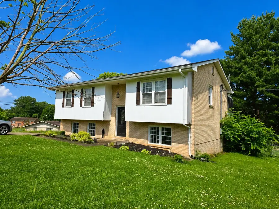 656 Magnolia Drive, Mount Sterling, KY 40353 - #2