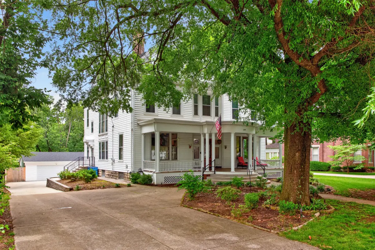 229 W Lexington Avenue, Danville, KY 40422 - #1