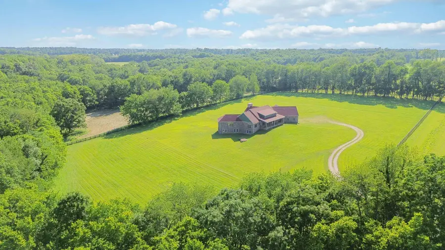 1599 Woodlake Road, Midway, KY 40347 - #3