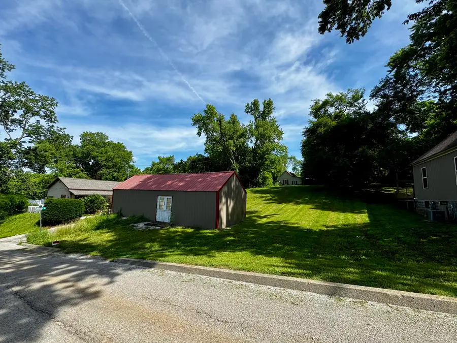 102 Miller Street, Somerset, KY 42501 - #2
