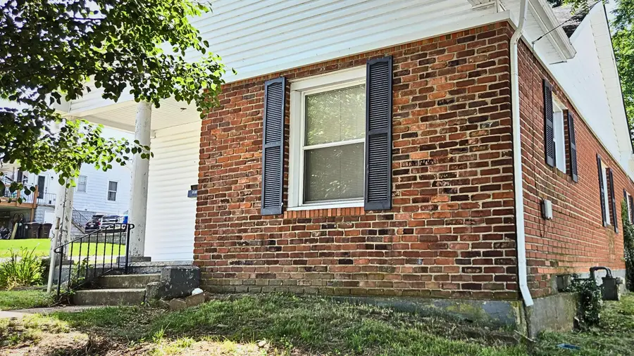 225 Kentucky Avenue, Paris, KY 40361 - #2