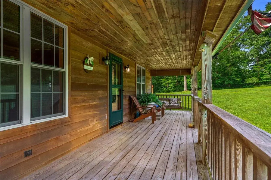 2065 Cobhill Road, Irvine, KY 40336 - #3