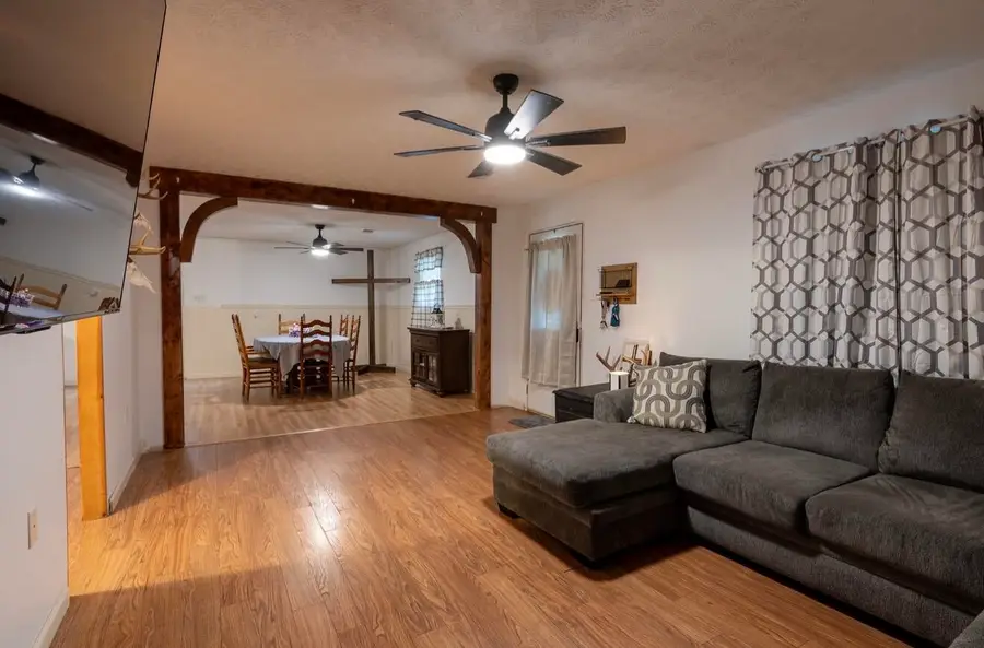 228 Whitaker Road, Somerset, KY 42503 - #2