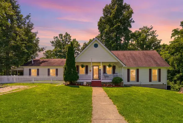 574 Powers Road, Frenchburg, KY 40322