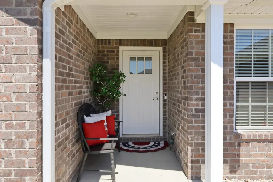 437 Middle Creek Way, Berea, KY 40403 - #2