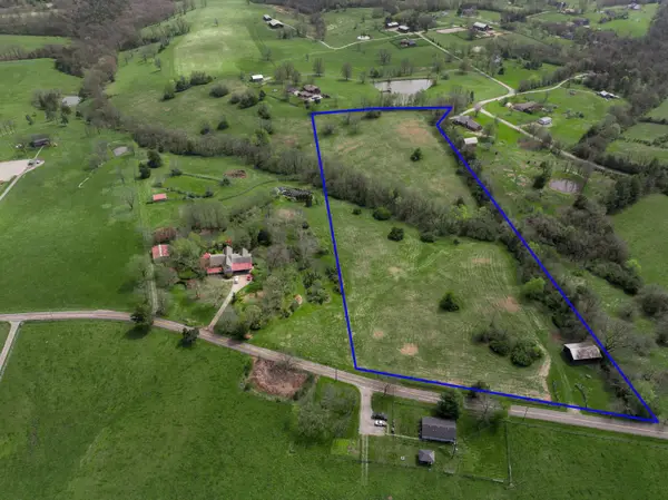 7950 Mccowans Ferry Road, Versailles, KY 40383