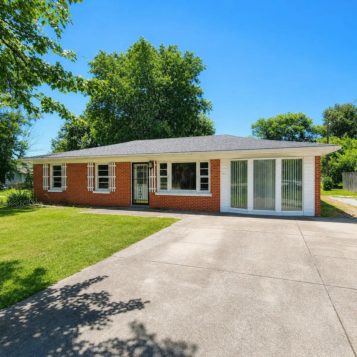 102 Bradley Drive, Richmond, KY 40475 - #1