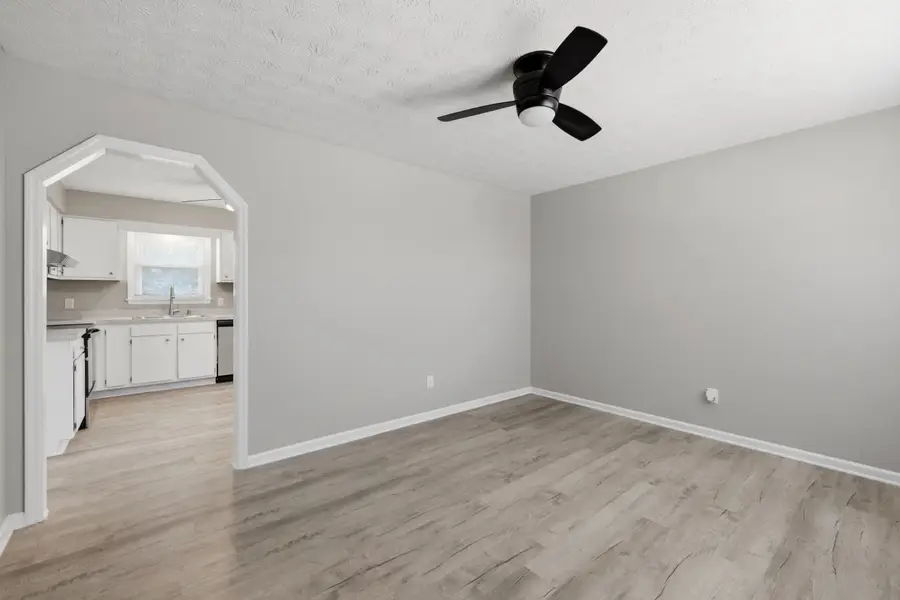 308 S 3rd Street, Nicholasville, KY 40356 - #2