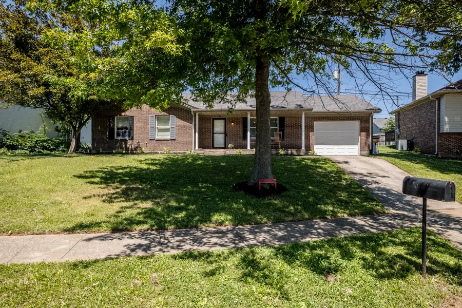 145 Madonna Drive, Nicholasville, KY 40356 - #2