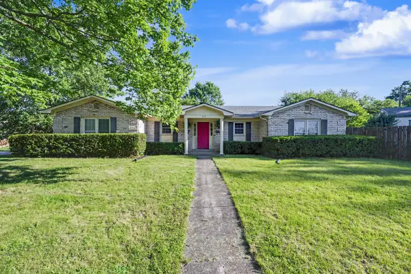 377 Redding Road, Lexington, KY 40517
