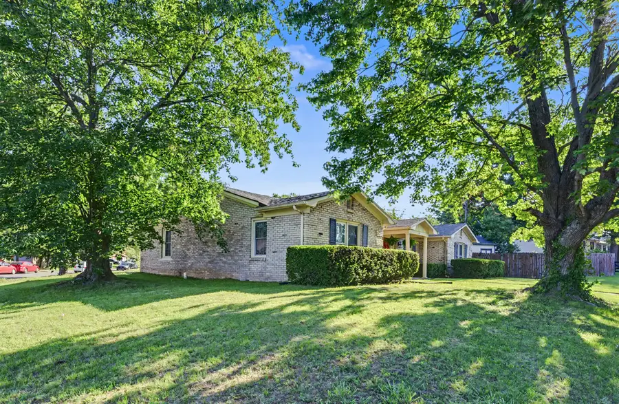 377 Redding Road, Lexington, KY 40517 - #2