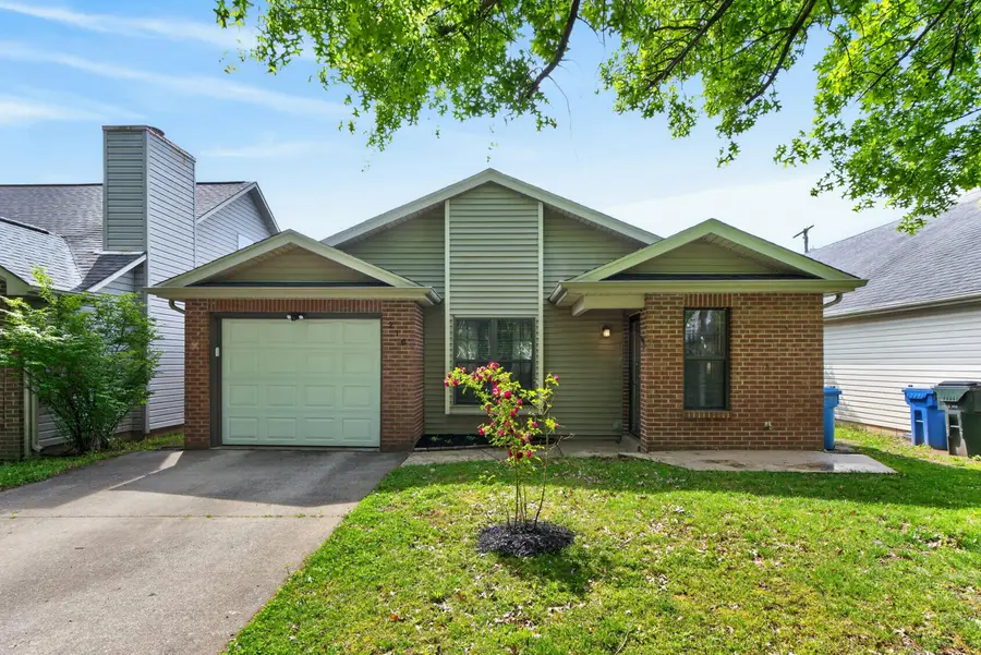 216 Pleasant Pointe Drive, Lexington, KY 40517 - #2