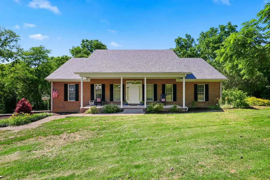 118 Green Sentinel Drive, Nicholasville, KY 40356 - #2