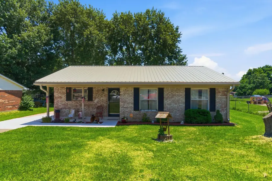 205 Brandywine Drive, Georgetown, KY 40324 - #2