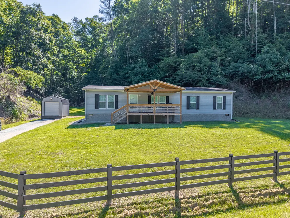 3750 Hunting Creek Road, Rousseau, KY  - #1