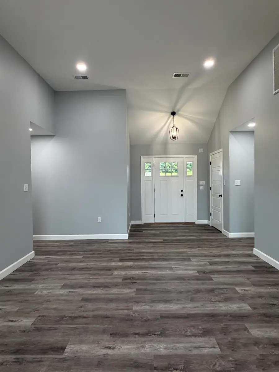 385 Lone Oak Drive, Somerset, KY 42503 - #2