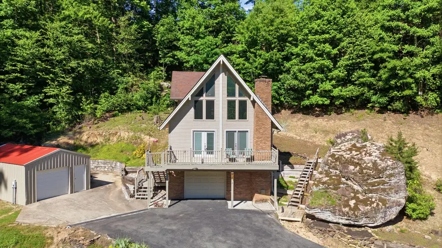 832 Cliffs Edge Road, East Bernstadt, KY 40729 - #2