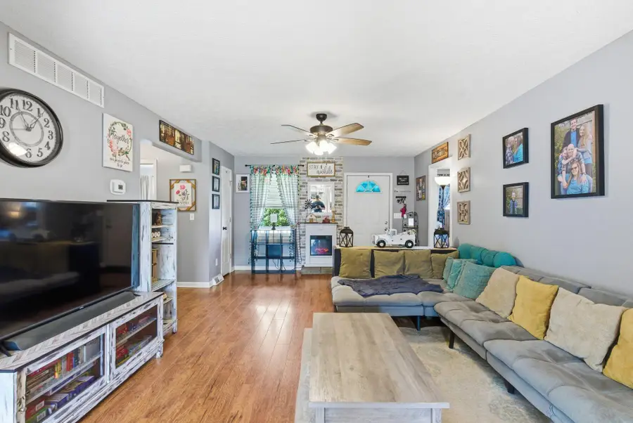 106 Brookshire Drive, Danville, KY 40422 - #2