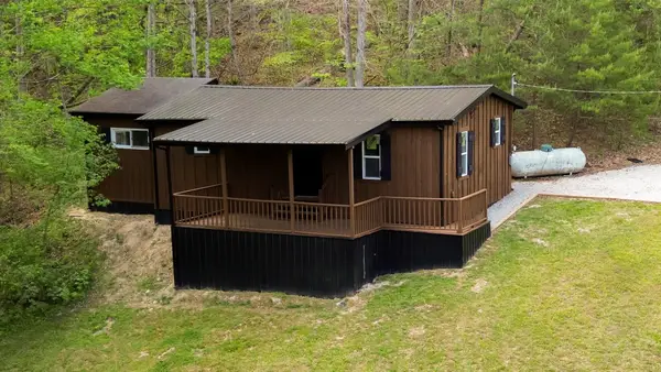 282 Major Wilhoit Road, Frenchburg, KY 40322