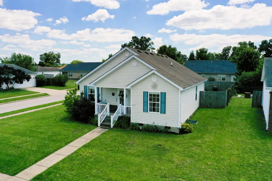 322 Village Drive, Berea, KY 40403 - #2