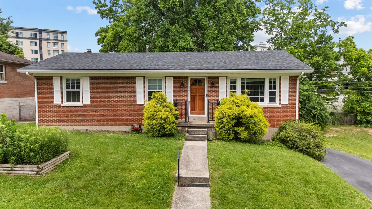 3841 Walhampton Drive, Lexington, KY 40517 - #1