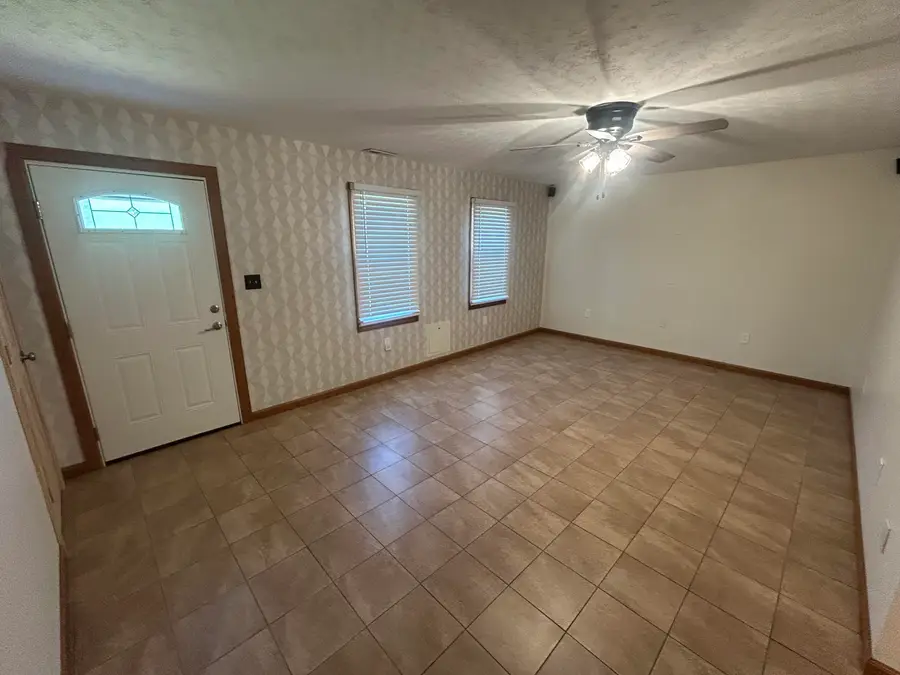 311 Silver Eagle Drive, London, KY 40744 - #2