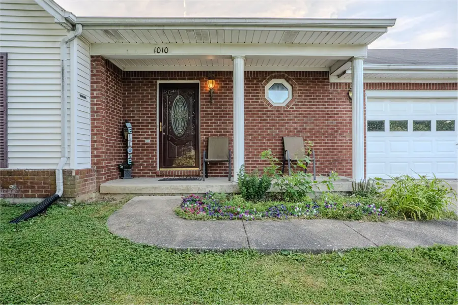 1010 Tamworth Lane, Frankfort, KY 40601 - #3