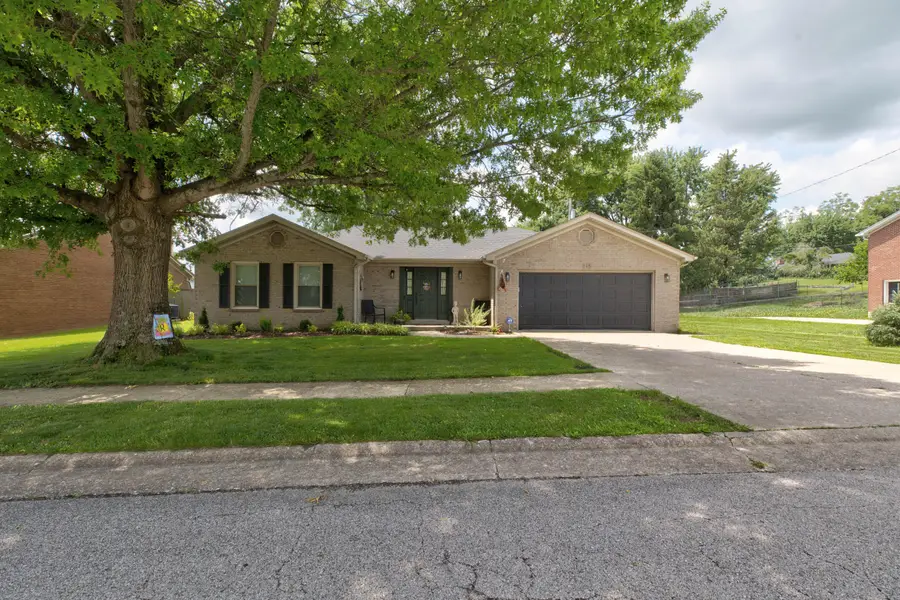 215 Saratoga Circle, Richmond, KY 40475 - #3