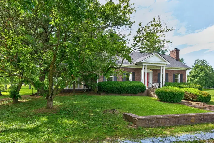 3750 Keene Troy Pike, Versailles, KY 40383 - #3