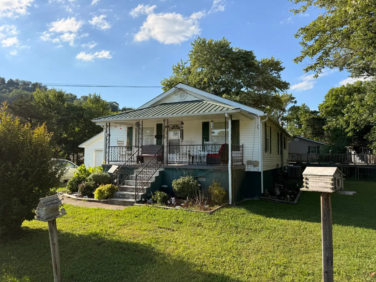 112 Jackson Street, Barbourville, KY 40906 - #1