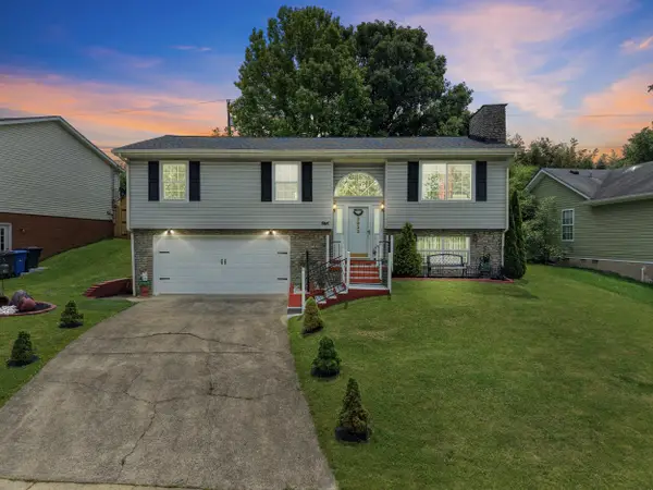 3852 Belleau Wood Drive, Lexington, KY 40517