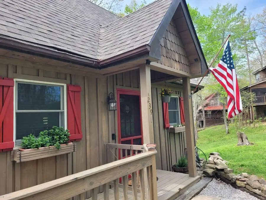 239 Enchanted Forest Way, Burnside, KY 42519 - #2