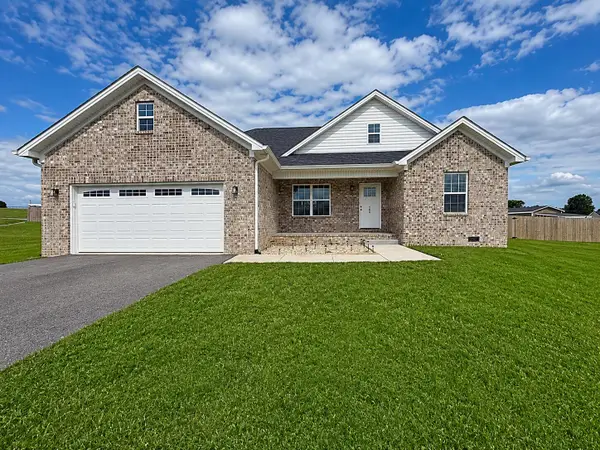 140 Gracelynn Circle, Harrodsburg, KY 40330