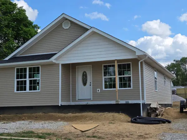 50 Riverview Road, Irvine, KY 40336