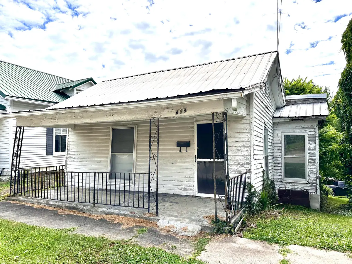 459 N Broadway, Carlisle, KY 40311 - #1