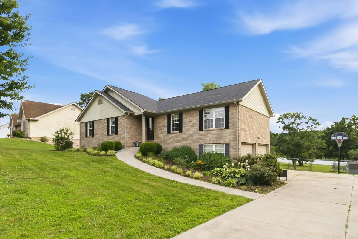 616 Woodview Drive, Somerset, KY 42503 - #1