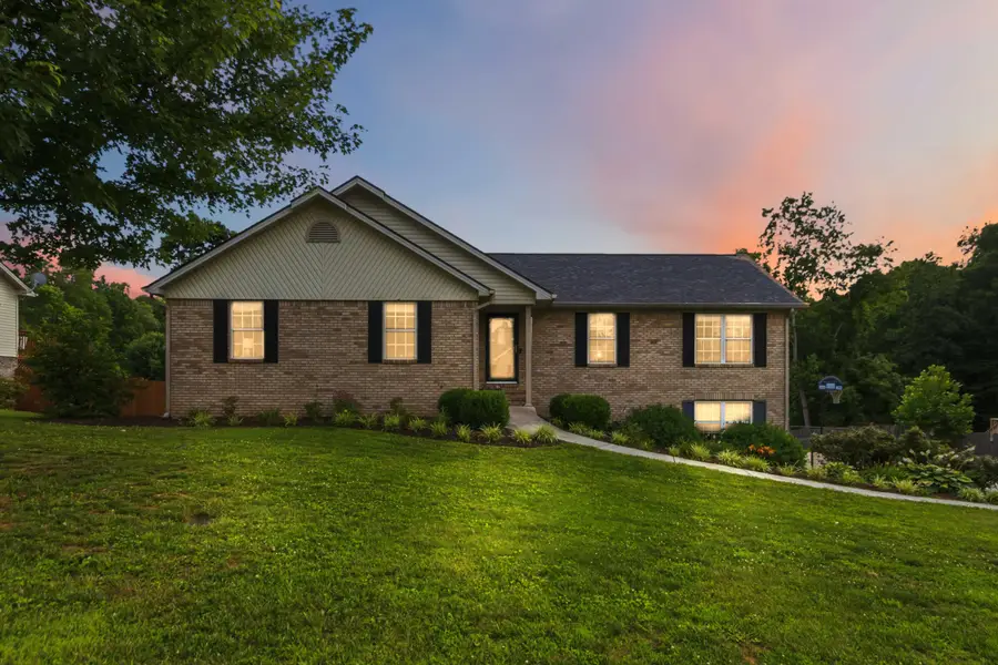 616 Woodview Drive, Somerset, KY 42503 - #2