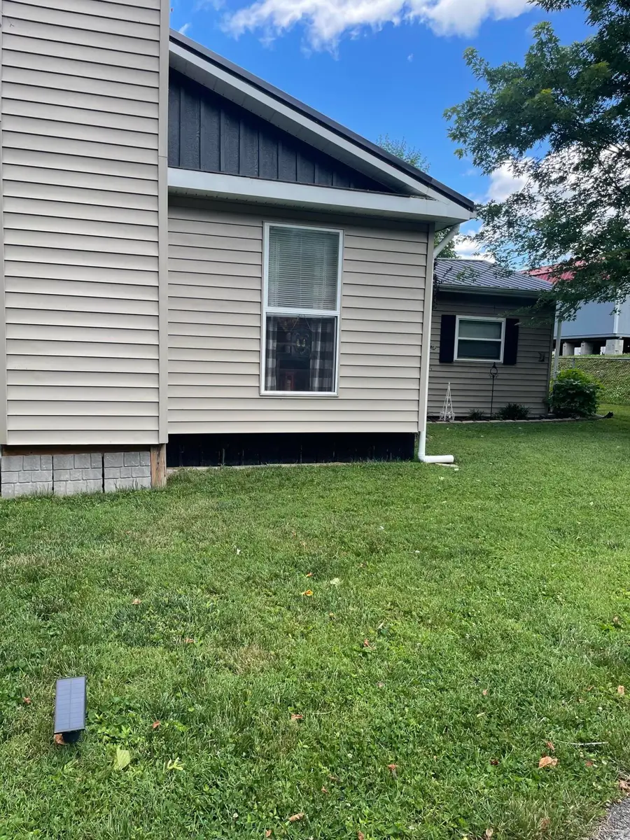 24 Hall Addition, Banner, KY 41603 - #3