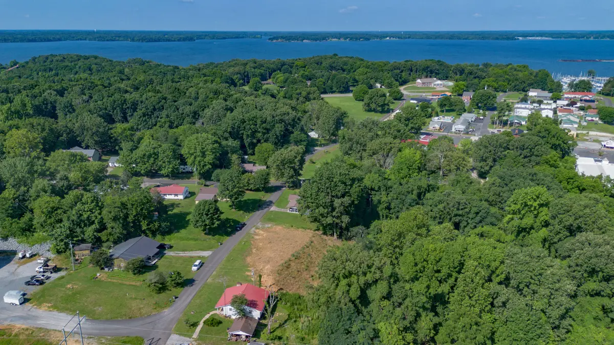 230 E Mississippi Avenue, Grand Rivers, KY  - #1