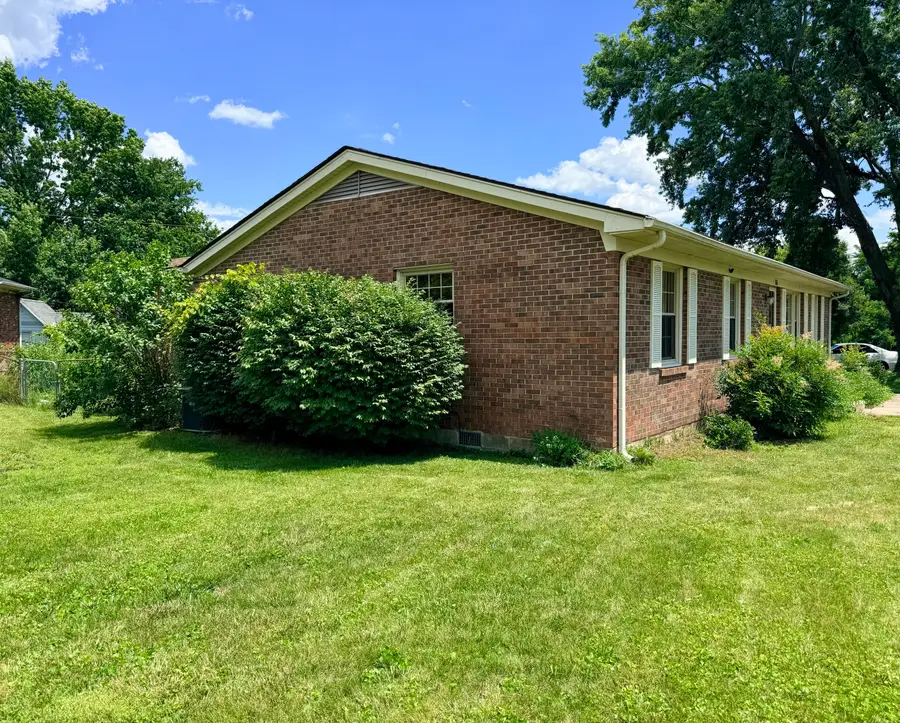 156 Paddock Drive, Versailles, KY 40383 - #3