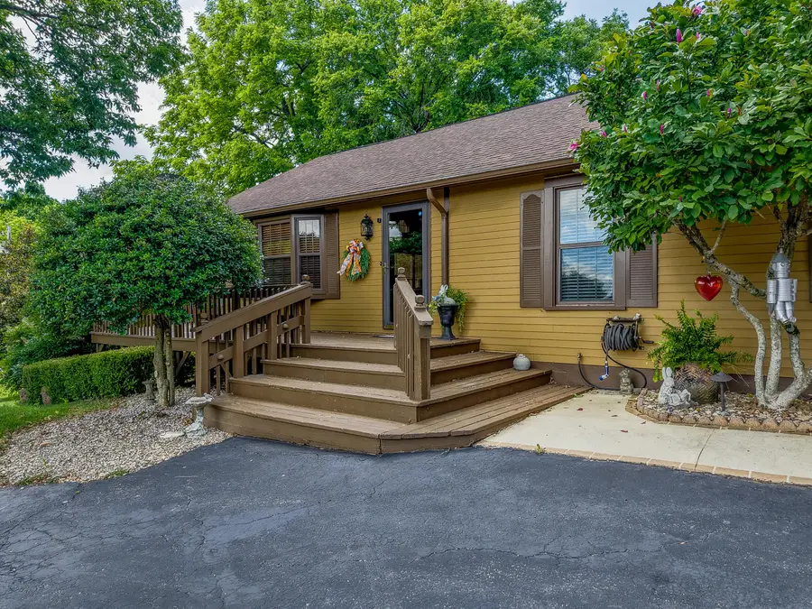 289 Hinkston Pike, Mount Sterling, KY 40353 - #3