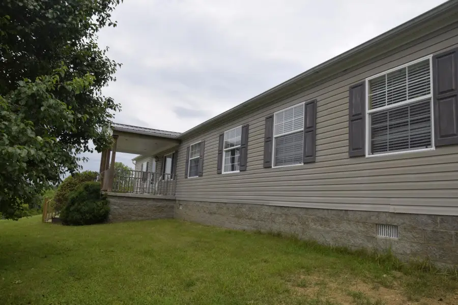 7223 Mt Carmel Road, Maysville, KY 41056 - #3