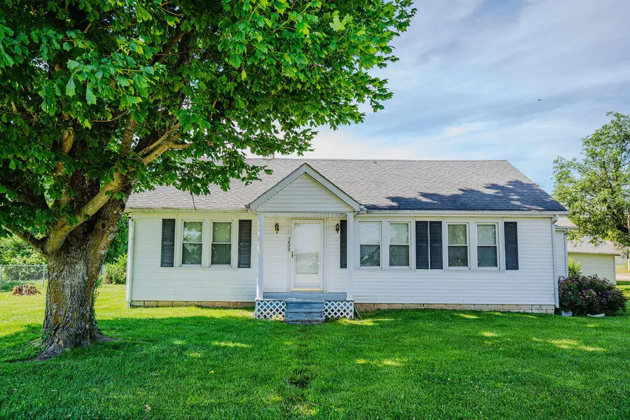 7608 W Tunnel Hill Road, Sharpsburg, KY 40374 - #2