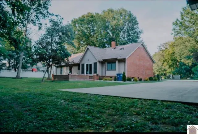 220 Valiant Drive, Paducah, KY 42001 - #1