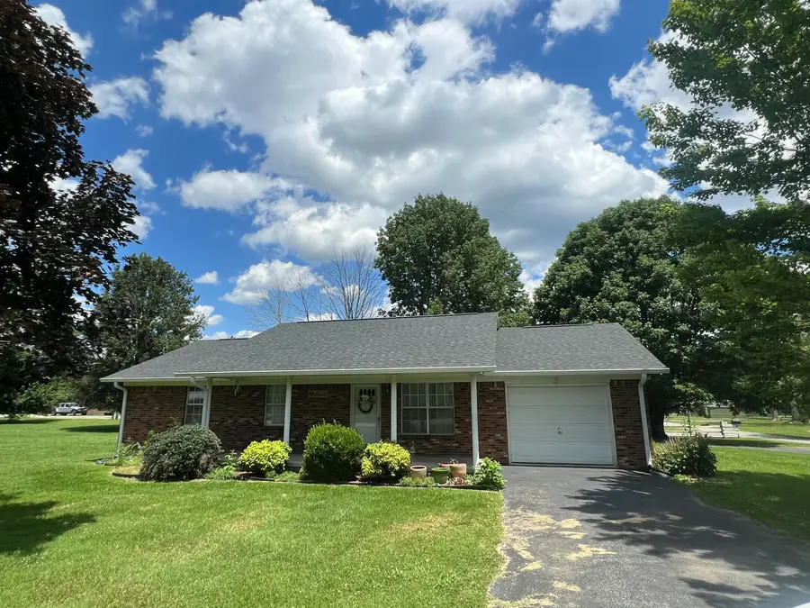 134 Cherokee Avenue, Russell Springs, KY 42642 - #2
